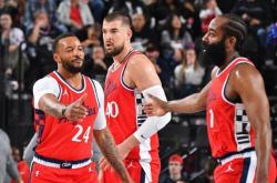 开云体育在线-马刺逆转快船，西亚卡姆带队取胜