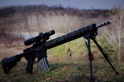 开云体育APP下载-两个战场，同一种算法，当F1夜幕降临，米切尔正在改写攻防转换的方程式