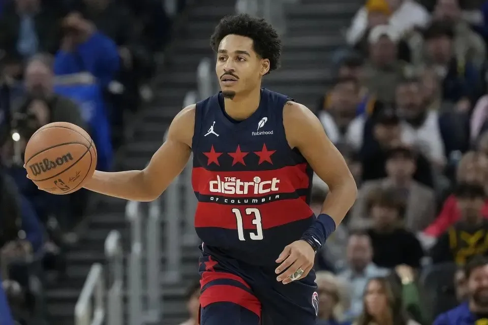 包含国王翻盘立陶宛男篮，萨博尼斯高光表现的词条