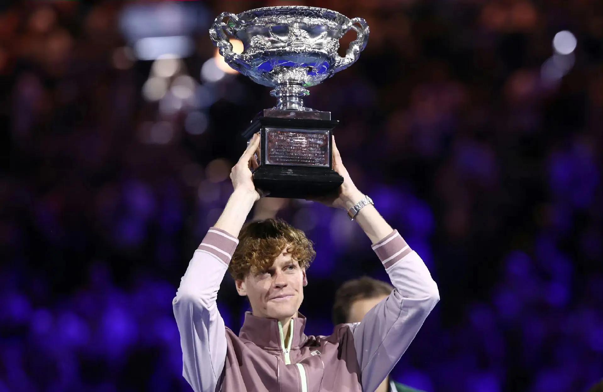 日本网球队强势法国网球队，克耶高斯关键制胜