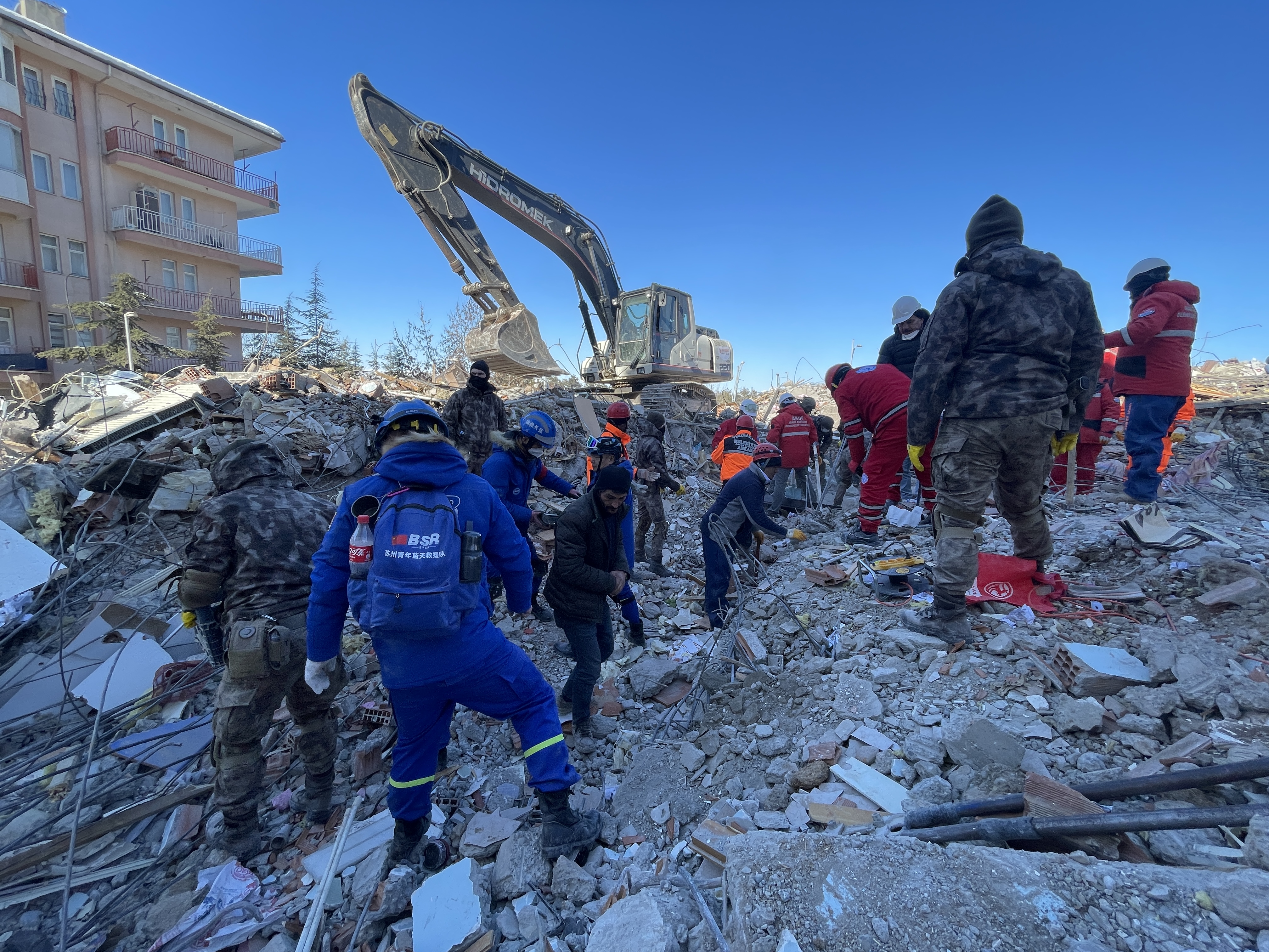 土耳其血洗中国，哈里·凯恩制霸全场