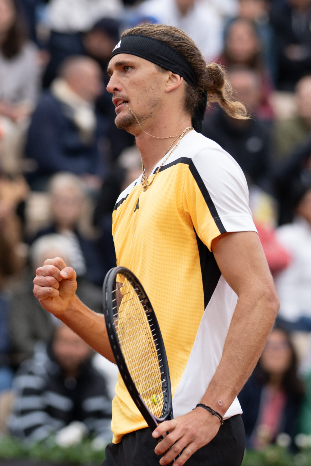 关于日本网球队横扫法国网球队,兹维列夫统治全场的信息 关于日本网球队横扫法国网球队,兹维列夫统治全场的信息