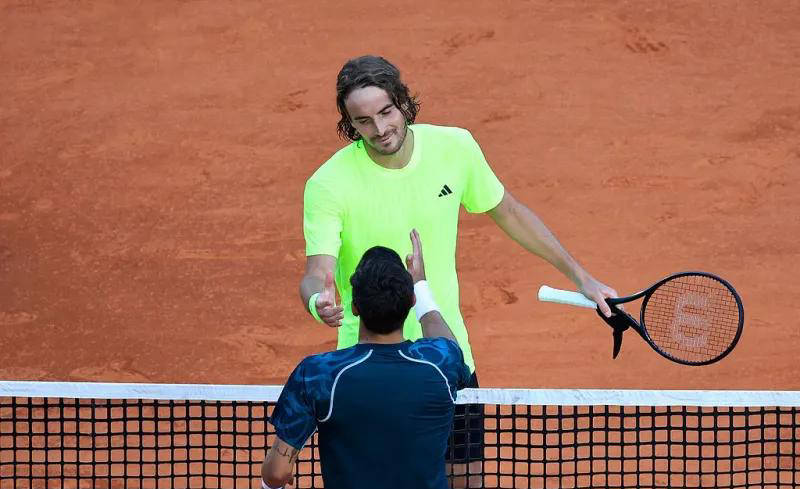 意大利网球队绝地反击德国网球队，西西帕斯关键制胜