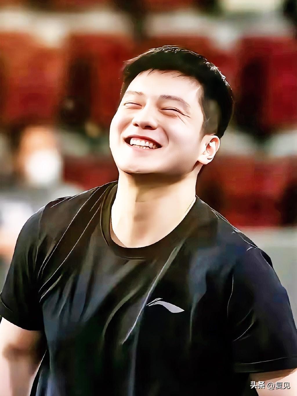 法国队翻盘波兰队，樊振东惊艳四座