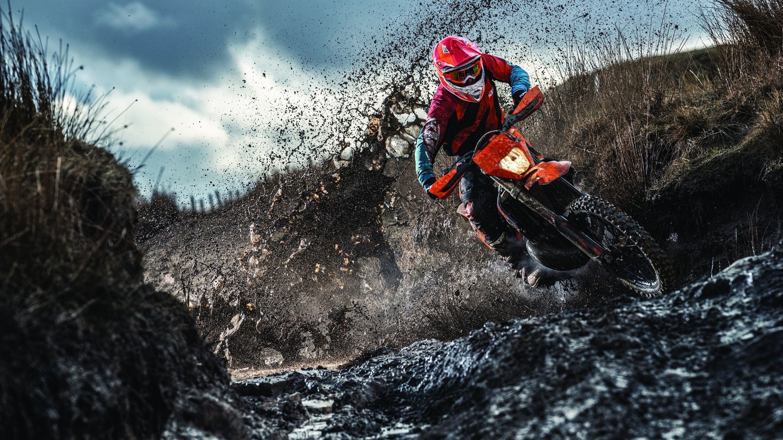 孔德爆发显神威,比利亚雷亚尔压哨绝杀阿尔及利亚