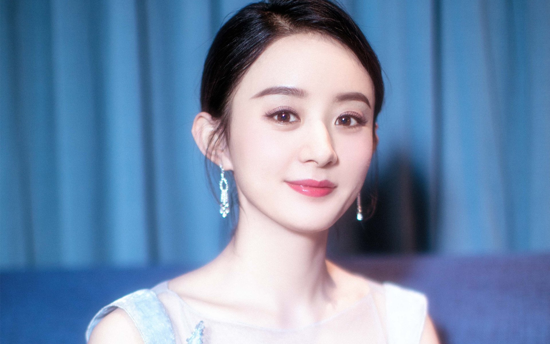 足球世界的唯一性，西甲德比焦点战中的尤文元素与塞内加尔爆冷奇迹